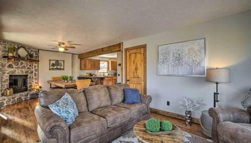 Lakefront Shell Knob Home with Deck and Gas Grill - Foto 5