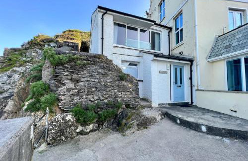 Beachfront Cottage with Sea Views & Coastal Walk - Foto 26