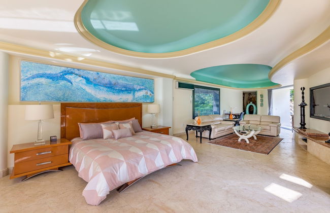 Fully Staffed, Beach Frontage Luxury Villa - Foto 6