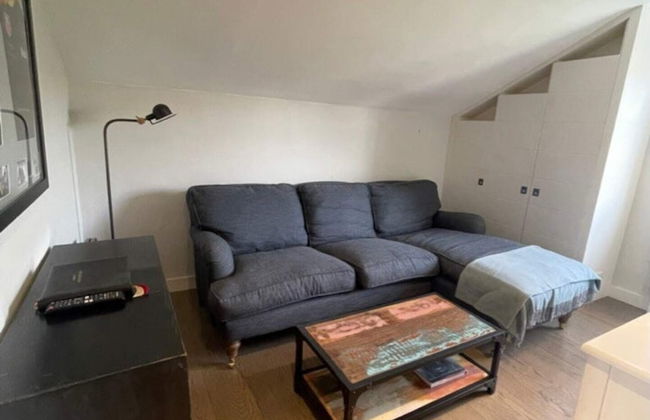 Secluded & Serene 3BD Family Home - Wandsworth! - Foto 11