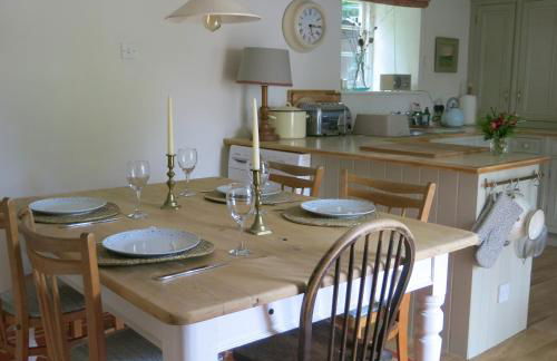 Characterful Cotswold cottage - Foto 7