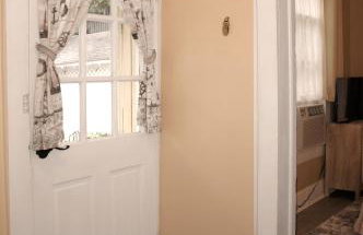 Quaint Historic Downtown Apartment - Foto 8