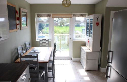 Beautiful Home in Dorset - Photo 16