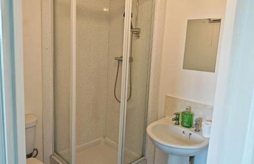 2 bed Flat near Corby Town Centre - Photo 7