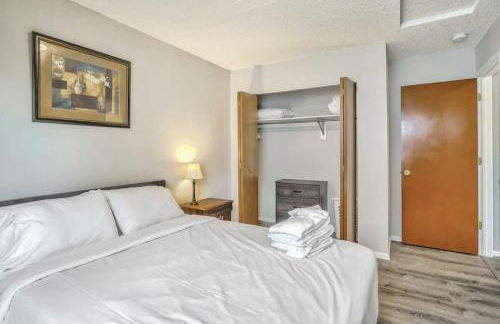 Witches Hollow Pet-Friendly Retreat Near Airport - Foto 40