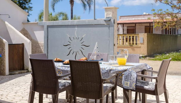 Villa Diamante Torre Lapillo With Air Conditioning, Parking And Wi-fi - Photo 2, Primary image