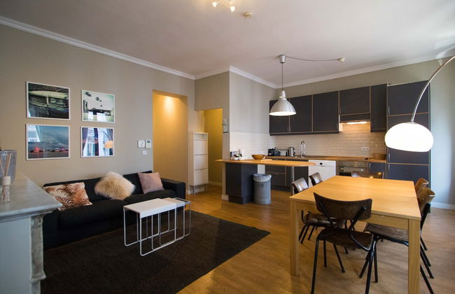 Charming Triplex Near Avenue Louise - Photo 13