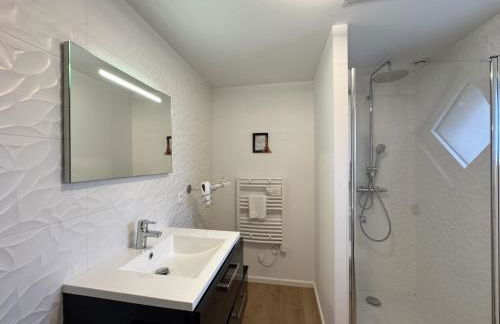 Arnage Corner Lodge - Circuit 24h du Mans - Photo 6