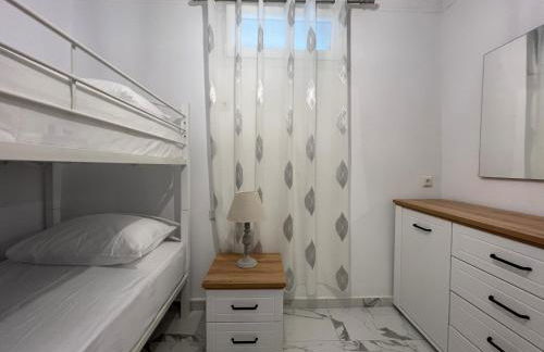 Aem House - Photo 19