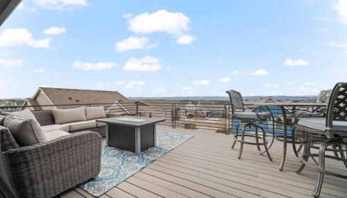 Rooftop Sunset Escape BBQ & Billiards Sleeps 8 - Foto 4