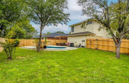 North ATX Paradise Oasis pool w Hot Tub 4BR 2 half BA - Foto 25