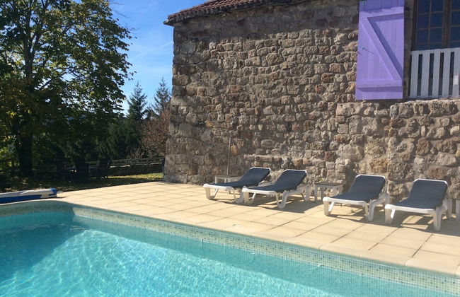 Charming Farmhouse in Cros-de-georand With Swimming Pool - Photo 1