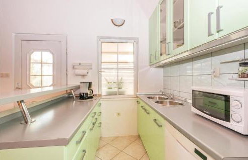 Nice Home In Nadin With Wifi - Photo 30