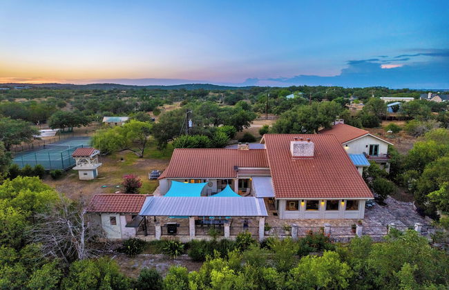 7br Home w/ Pool - Perfect for Family Reunions - Foto 1