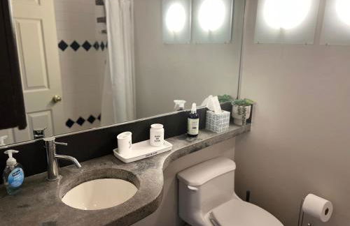 Condo On Broughton St with Elevator and Reserved Parking - Foto 8