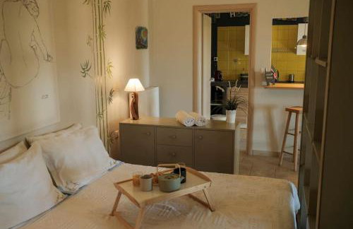 Apartment with garden in Thessaloniki. - Photo 16