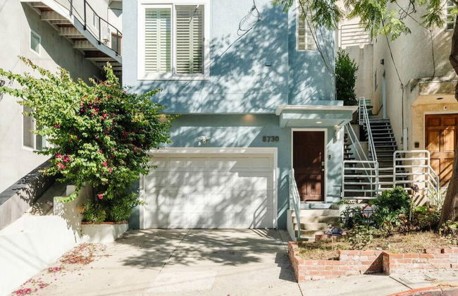 Hollywood Hills Sunset Strip Home w Hottub - Photo 55