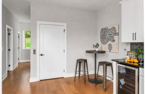 Side-by-Side Homes with Hot Tubs - Sleeps Over 20 Guests - Photo 25