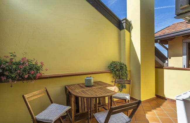 New Deal - APT with Terrace & Jacuzzi - Foto 16