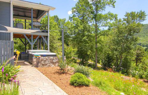 Hot Tub & Views! Comfy Asheville Vacation Rental! - Foto 24