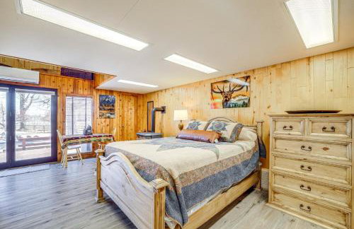 2 Mi to Main Street Mtn-View Escape in Lander! - Foto 15