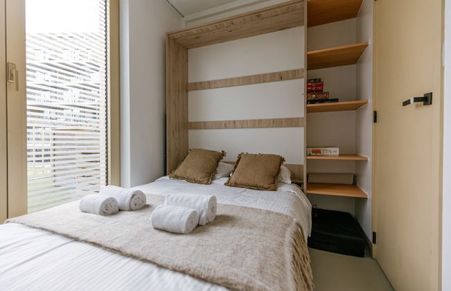 Modern Apartment With Large Terrace - Photo 5