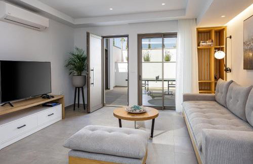 Oneiric Exclusive Villas by etouri - Foto 26