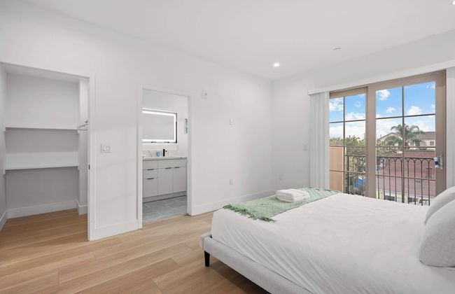 Not Affected by the Fire/modern 5BR Home With Parking, Near LA Attractions #4 - Foto 17