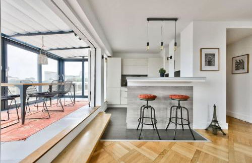 Splendide terrasse avec vue Tour Eiffel - Foto 16