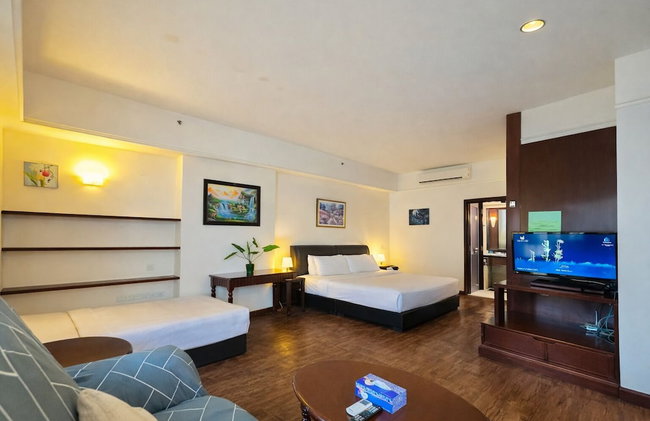 Luxy Service Suites At Times Square - Photo 39