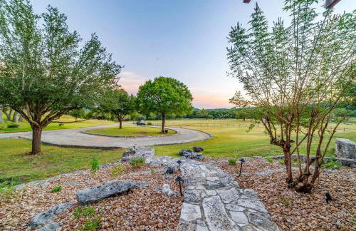 Impressive Modern Cabin with Beautiful Interior and Exterior in Ingram, Texas - Foto 42