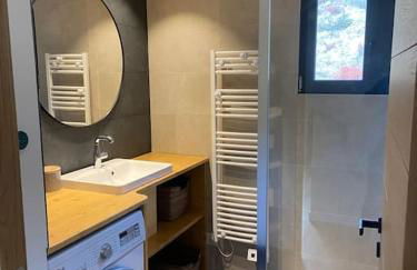 3 chambres, calme, vue imprenable, refait à neuf - Photo 14