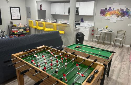 Games Haven with Crib Mins from AT&T, Sixflags, UTA, GlobeLife, AmericanAirlinesCenter - Foto 1