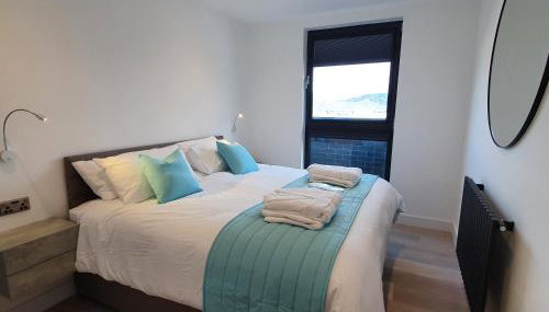 Central Penthouse with Hot Tub & Views 24 Cheltenham - Foto 5