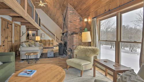 Upscale Montgomery Cabin, Near Jay Peak Resort! - Foto 4
