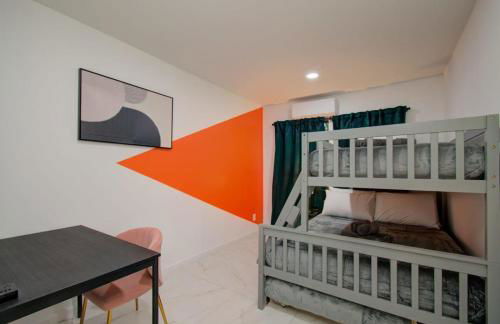 Heart of Houston - 2-BD 1-BA with Firepit - Photo 12