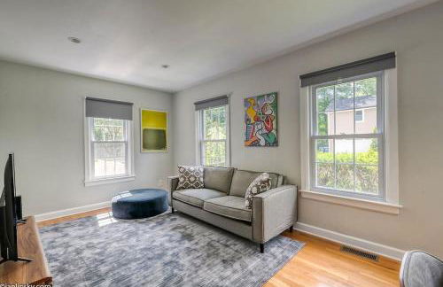 Spacious 4-Bedroom Near Downtown and UM Stadium - Foto 1