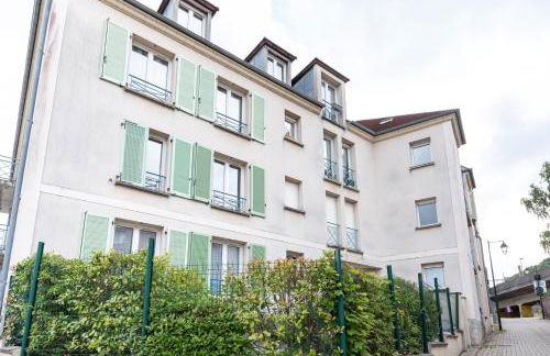 Cosy T2 à 100m de la Gare, parking gratuit, WiFi Fibre pour 4 personnes - Foto 16