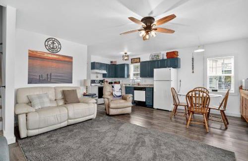 Welcome to Hokie Haven by the Bay - where Chesapeake sunsets meet Hokie spirit. - Foto 12