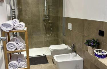 LakeSide View Apartment - Foto 21