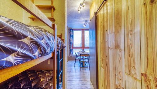 Apollo - Photo 5, Other