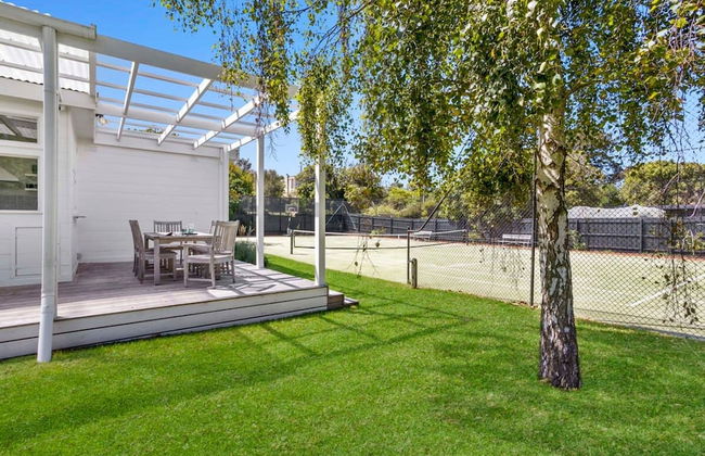 Portsea Paradise Pool and Tennis Court - Photo 22