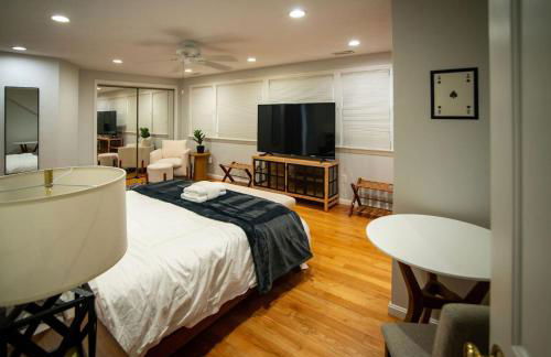 Spacious Coastal Townhome Deck and Parking - Foto 28