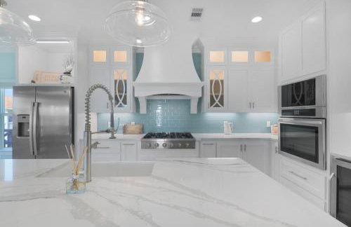 Near Beach Large Home Sleeps 22 BBQ Soaking Tub - Foto 13