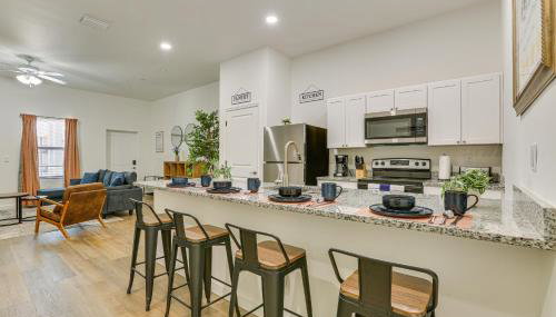 Walkable Downtown LaBelle Apt w/ Private Balcony! - Photo 2