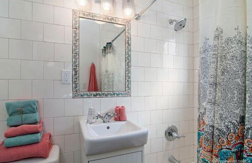 Cute Old Town Cottage near Downtown Beaches - Foto 18