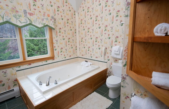 Luxury 6br Solitude Ge- Indoor Bball Court, Private Tub 6 Bedroom Home by RedAwning - Foto 24