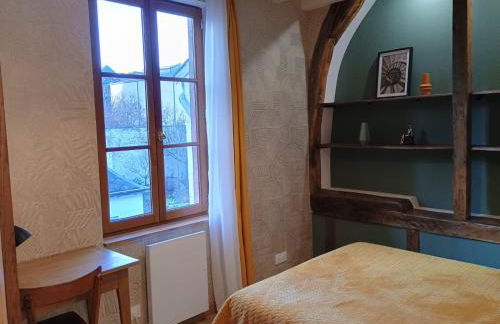 La Maison de Jeanne - Cœur Historique d'Orléans avec parkings privés - classée 3 étoiles - Foto 9