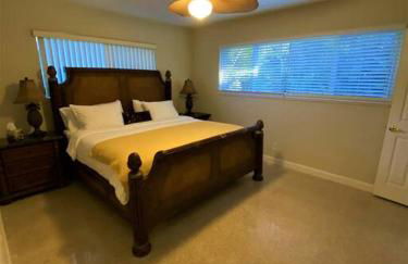 Deerfield Beach heated pool house - Photo 22