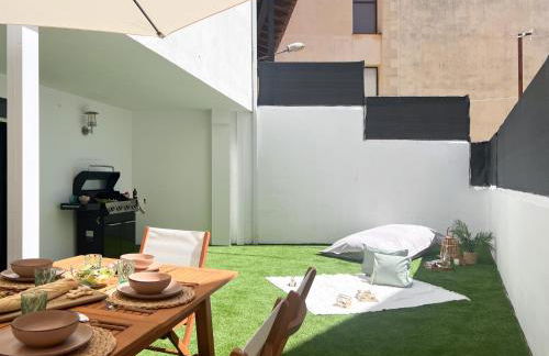 VillaHomes - Photo 24